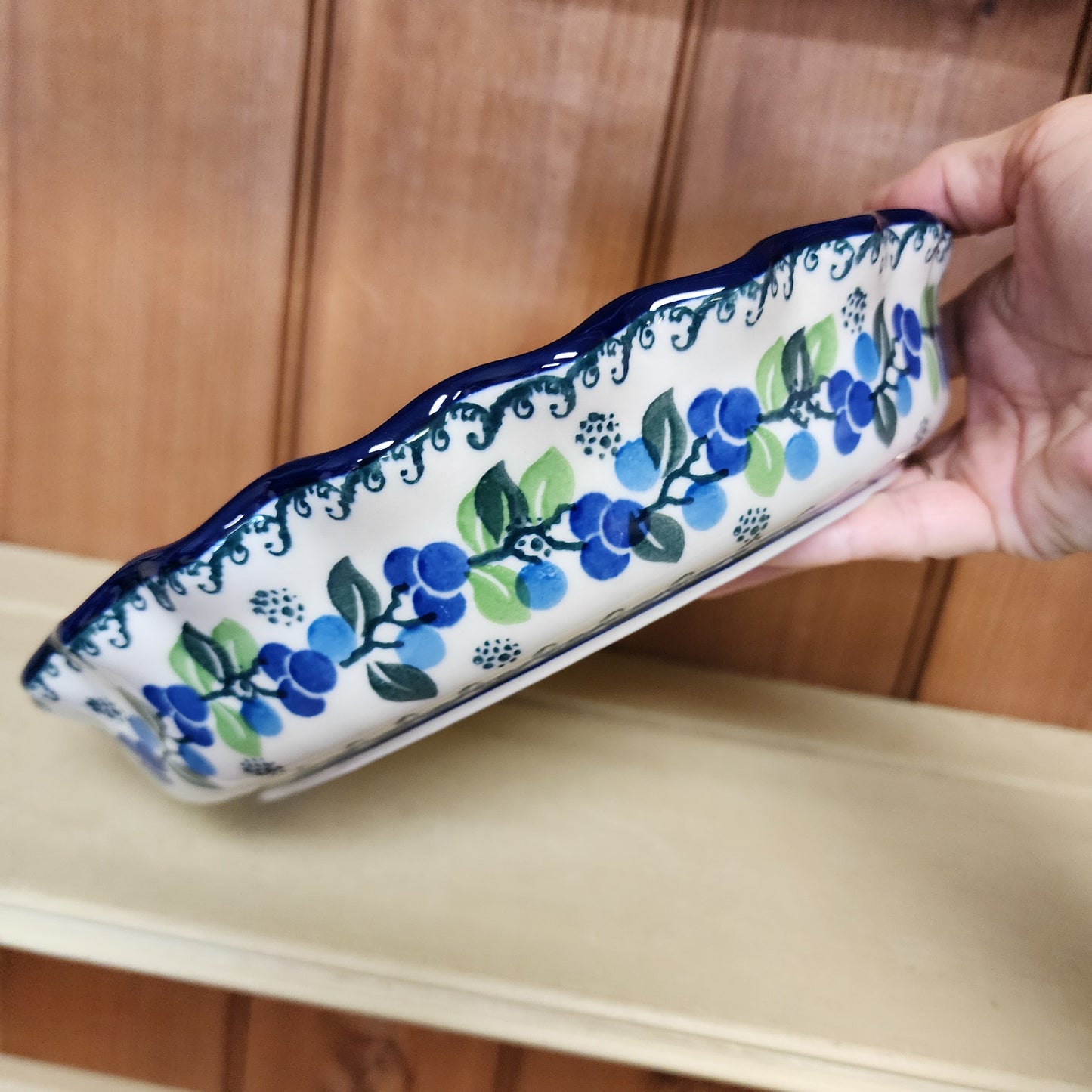 Pie Plate ~ Fluted ~ 10" 1416X ~ Blue Berries