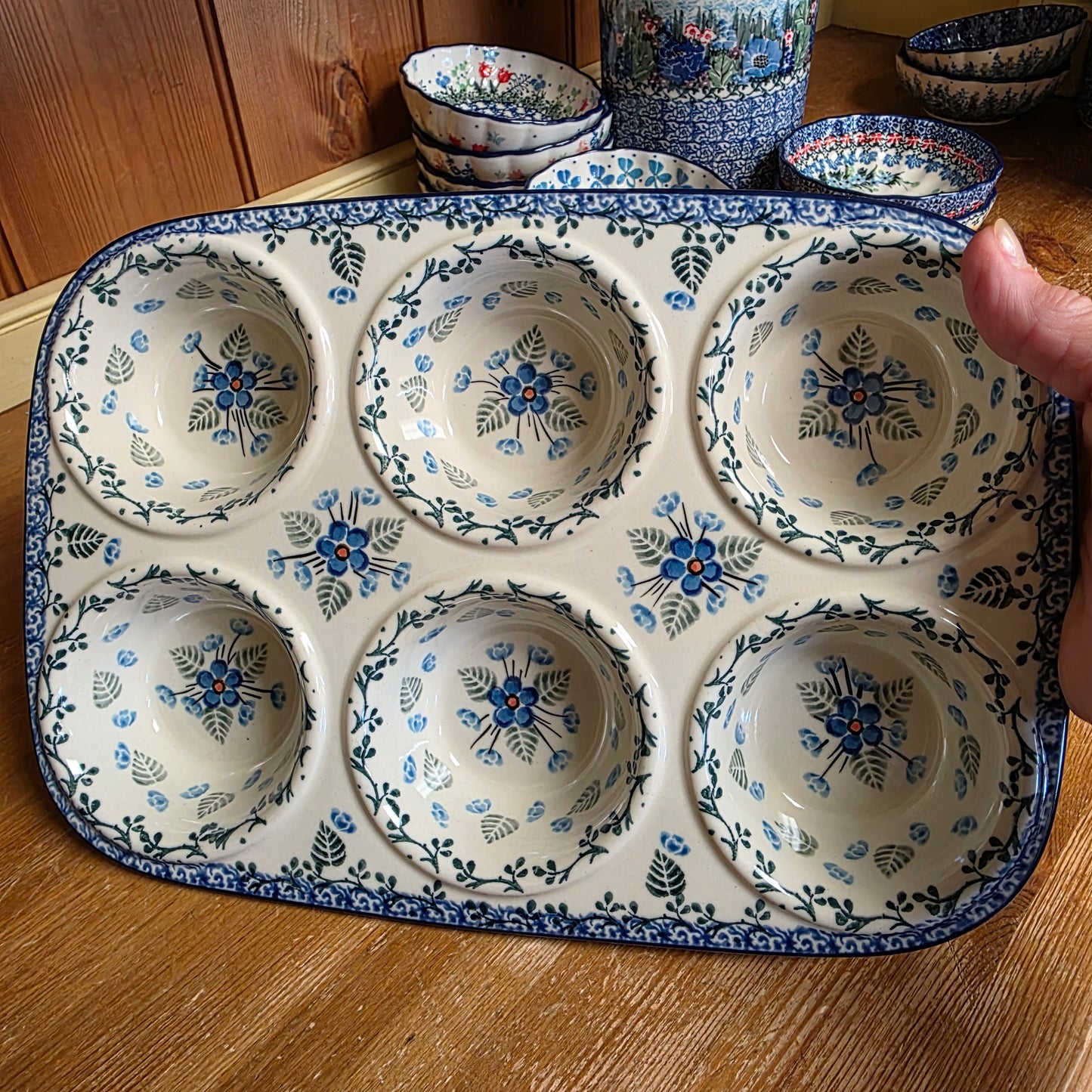 Muffin Pan   811-2272X  Parisian Posies pf0526