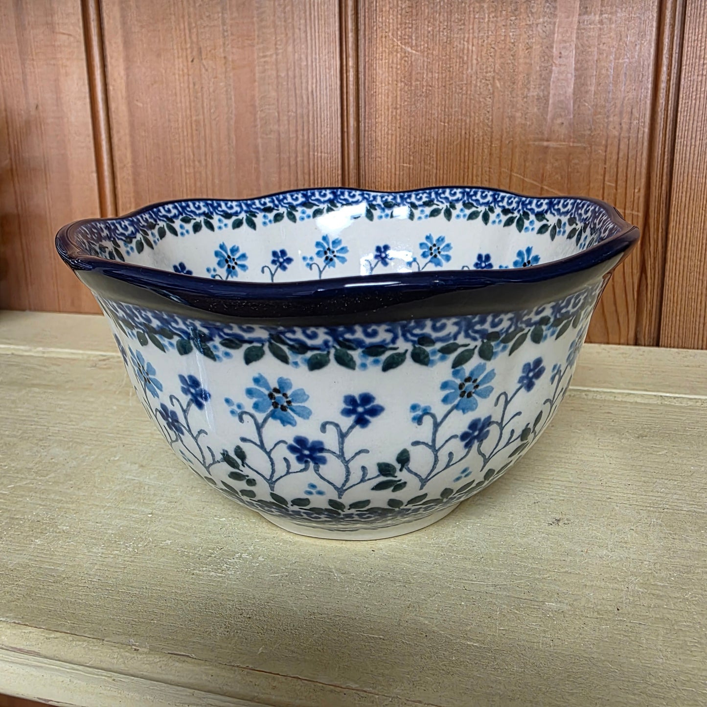 Bowl   Wavy Edge   5.75" A54-2785X  Georgia Blue pf0526