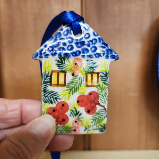 Ornament Flat House blue roof / red berries