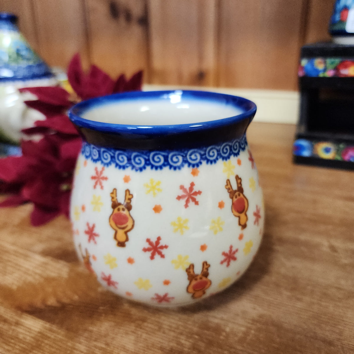 Mug 18 oz 898 Rudolph and snowflakes