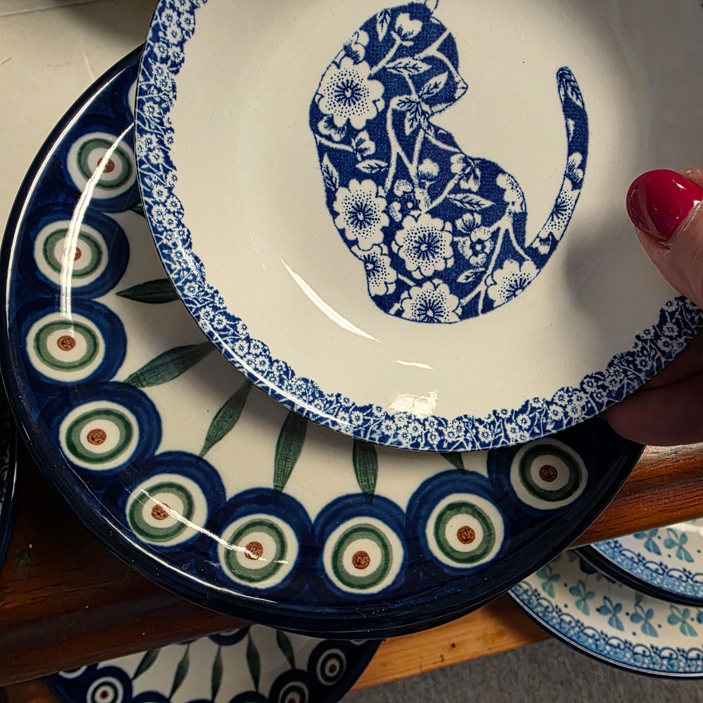Burleigh ~ BLUE Butter Pat Calico Cat ~ Shallow bowl  *** NOT Polish Pottery