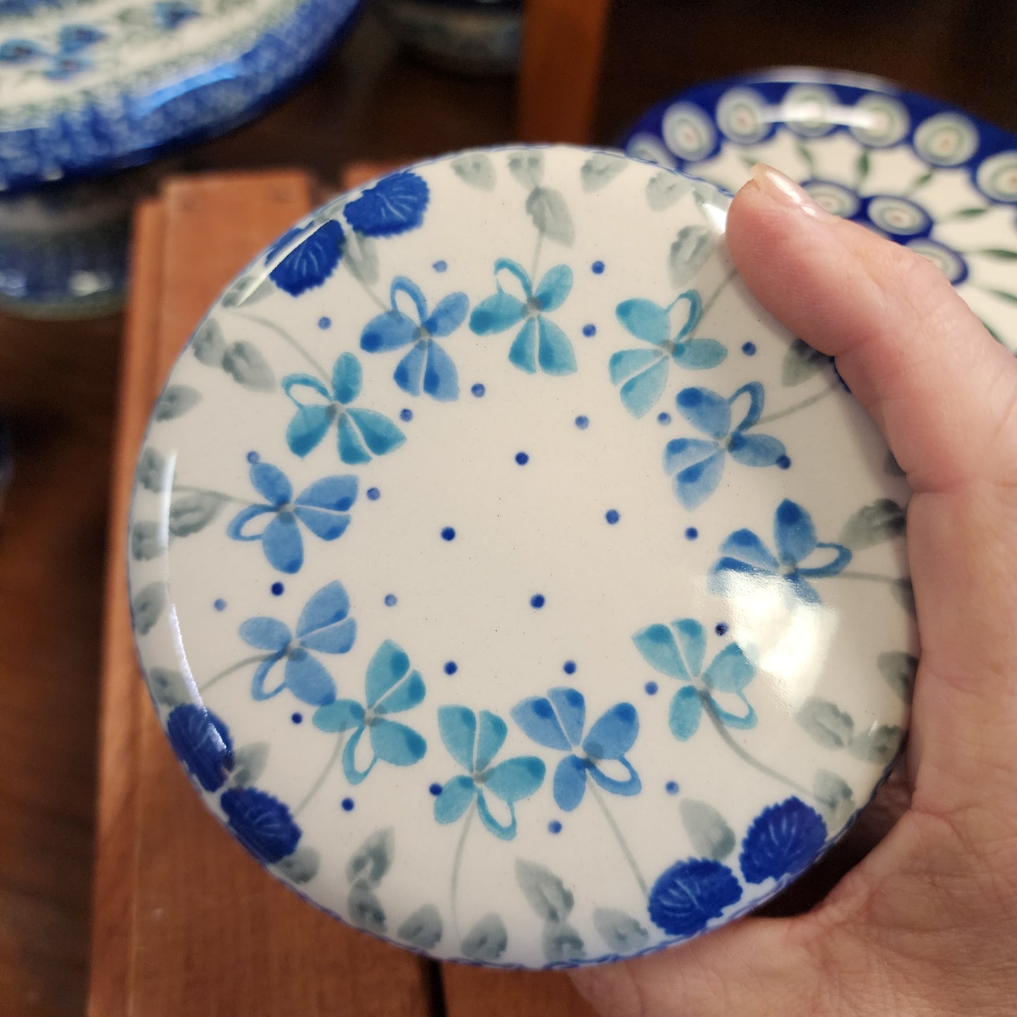 Butter Bell   3.75"W x 3"H  270-2751X  Blue Orchids pf0526