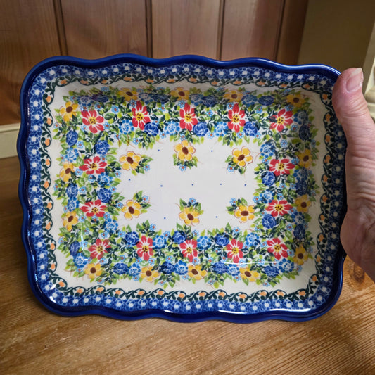 Baker 9.5"x 7.5"x2" 590 Tiny Flowers Ada ruffle baker