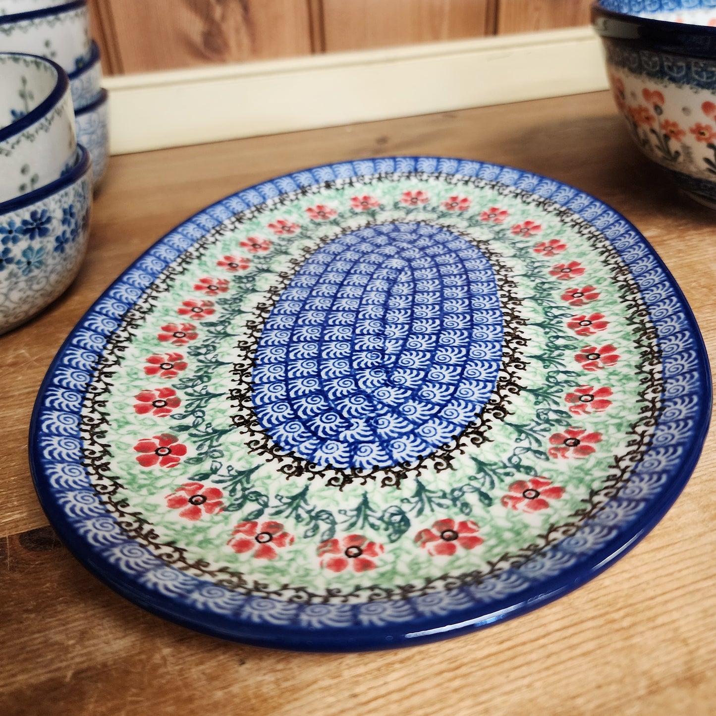 Oval Platter ~ Small 10.5" x 7.3"    G69-1916X  Maraschino pf0526
