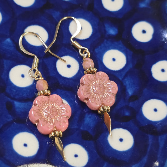Jewelry ~ Flower Earrings Pinks