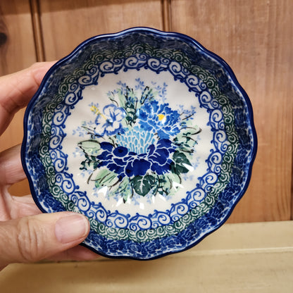 Bowl   Scalloped   4.5"   U5138 ~ U4 ~ U4 M. Starzyk