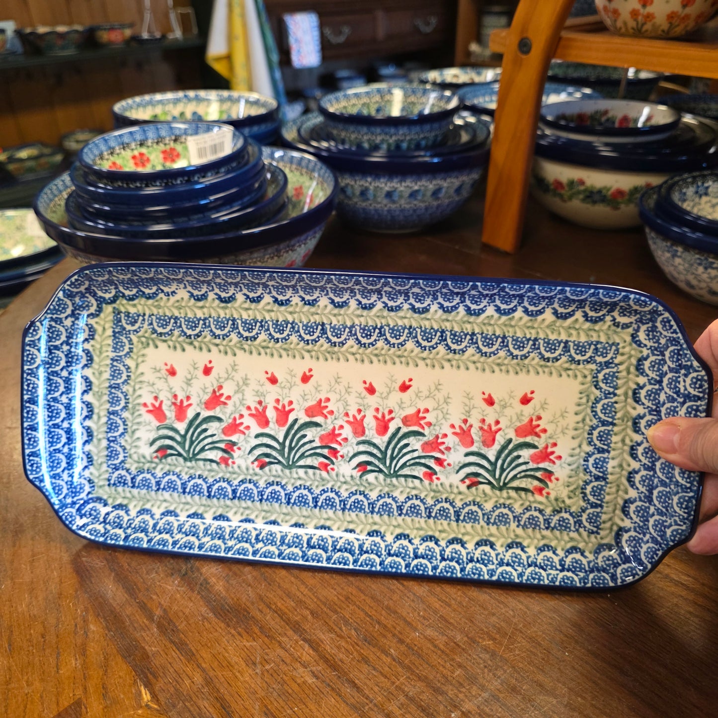 Tray   5.5" x 12"    1437X ~ Crimson Bells