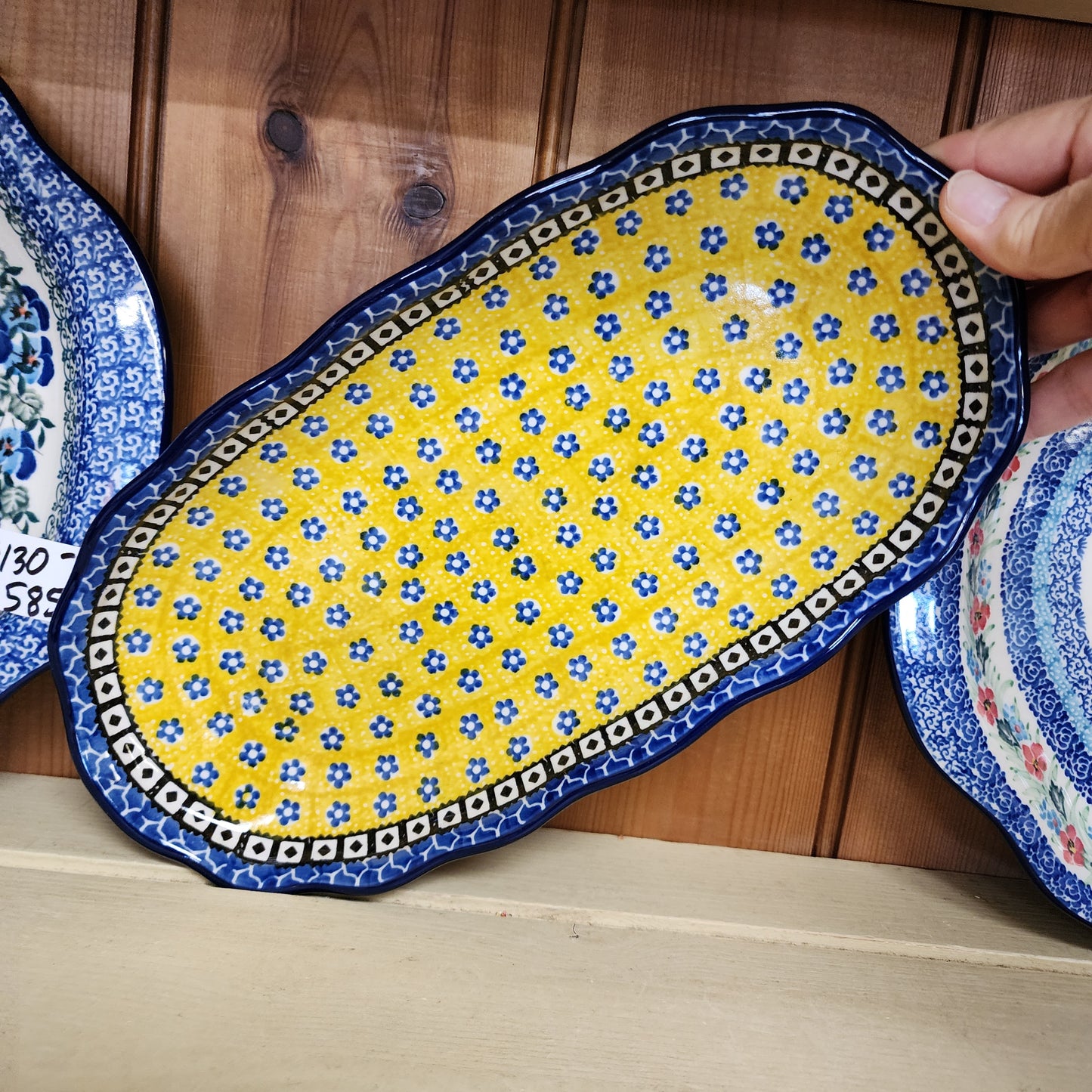 Tray   Scalloped Oval   6.25" x 12.5"   0859X ~ Sunburst