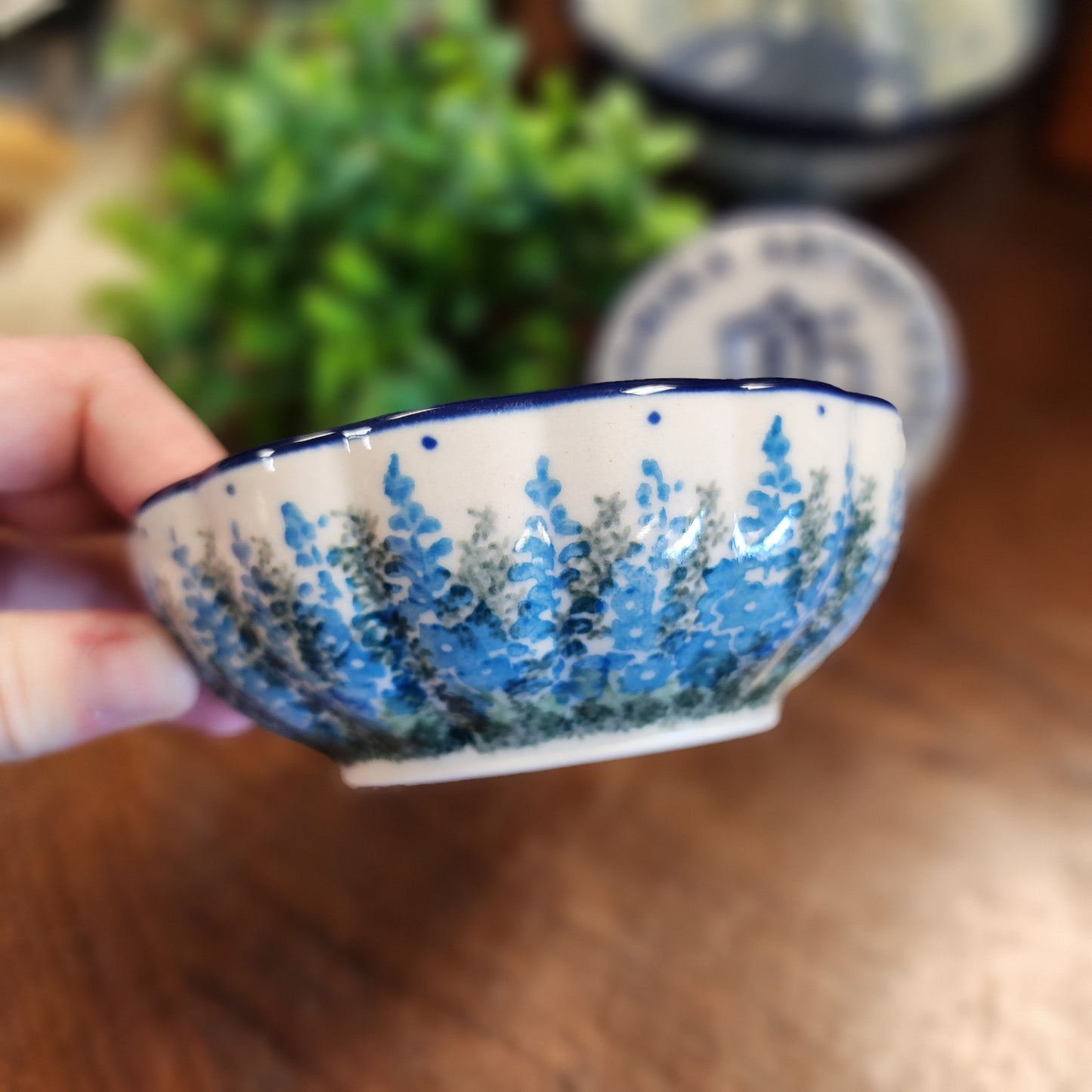 Bowl   Scalloped   4.5" 023-3279X  Virginia Bluebells pf0526