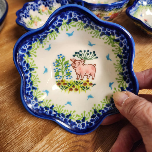 Bowl ~ Flower 4 3/4" / Wilbur 1255 pig