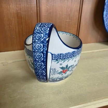 Bowl w/ Loop Handle   16 oz    2973X ~ Winter Holly