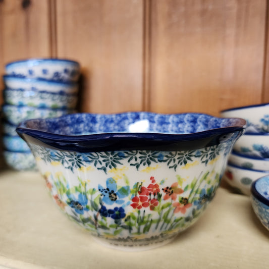 Bowl   Wavy Edge   5.75" A54-U5098  U4 pf0526