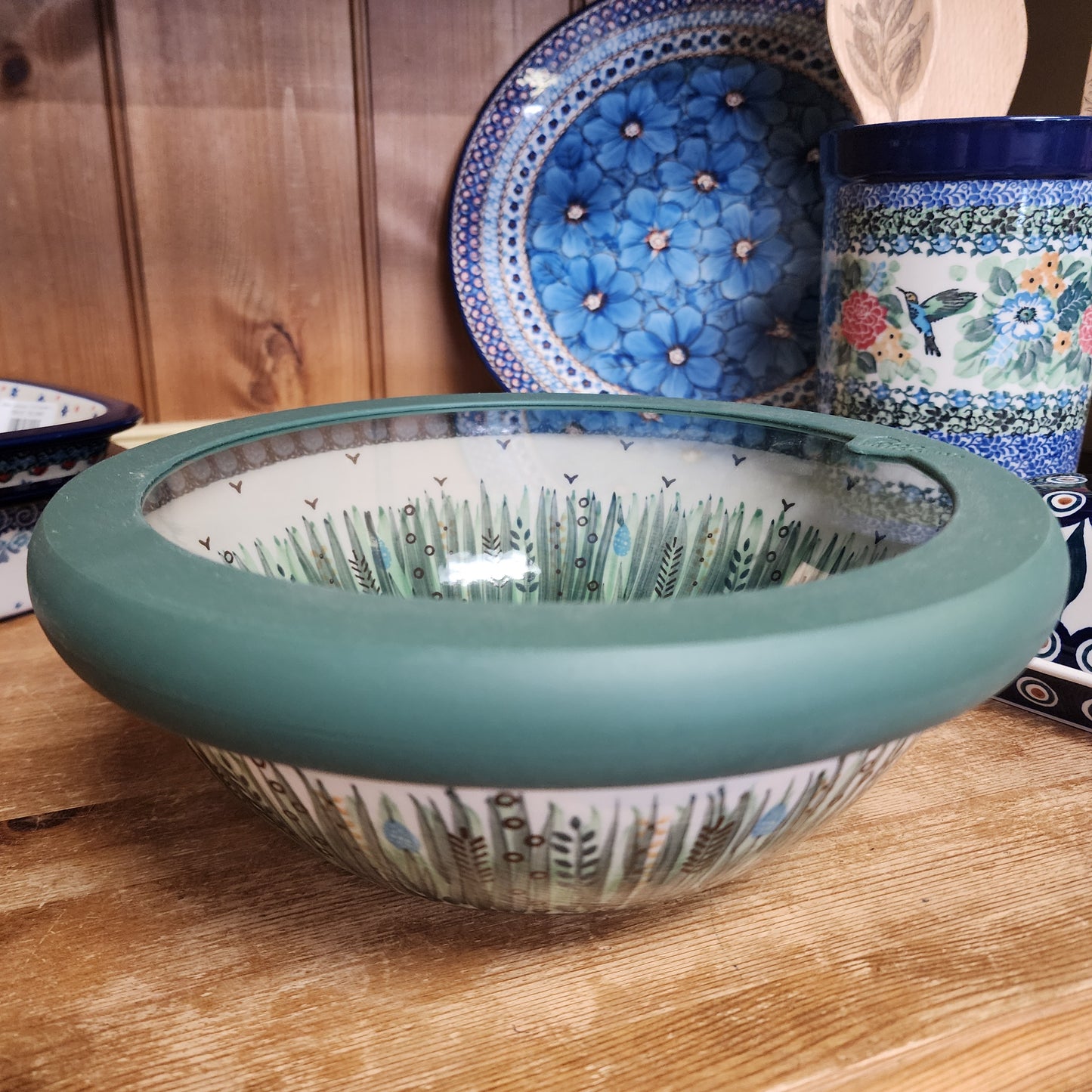 Bowl with FREE Lid ~ 9" Nesting bowl U0803