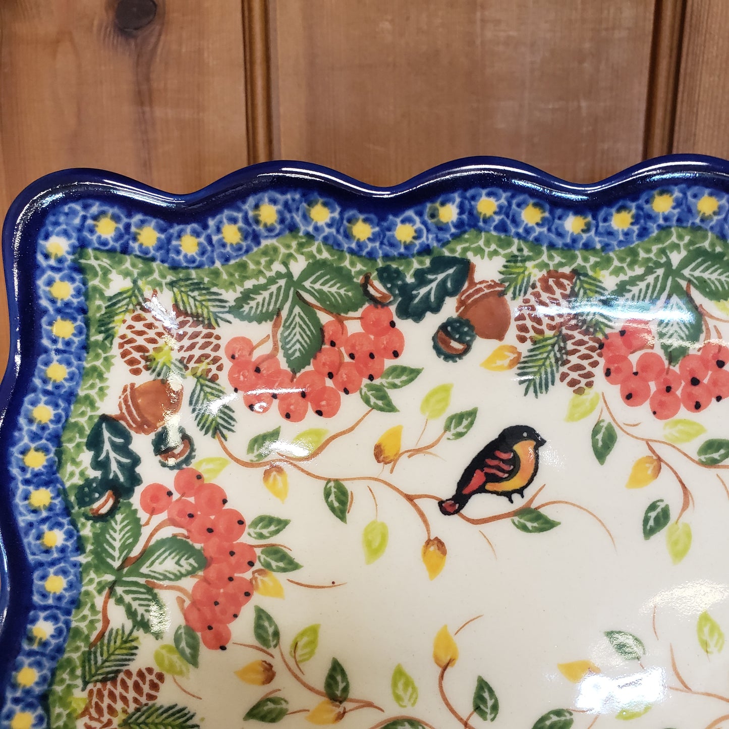 Platter Bird ~ 9.5" x 7" ruffle