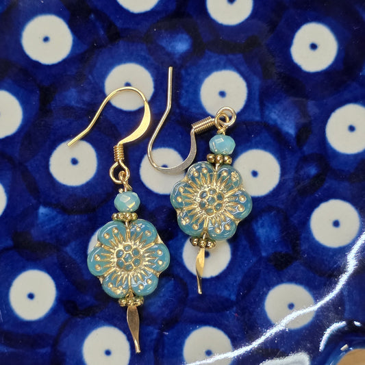 Jewelry ~ Flower Earrings Aqua/Turqoise
