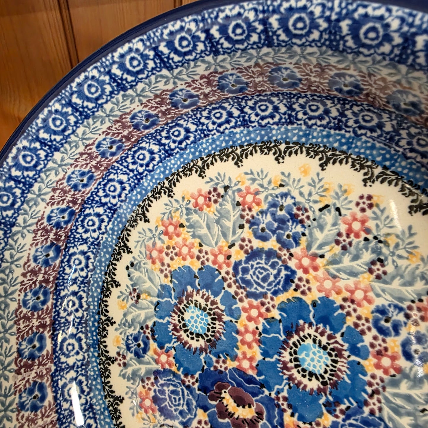 Baker   Round w/ Handles   8" 419- U4129