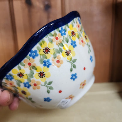 Bowl ~ Wavy Edge ~ 5.75" 2225X ~ Buttercup