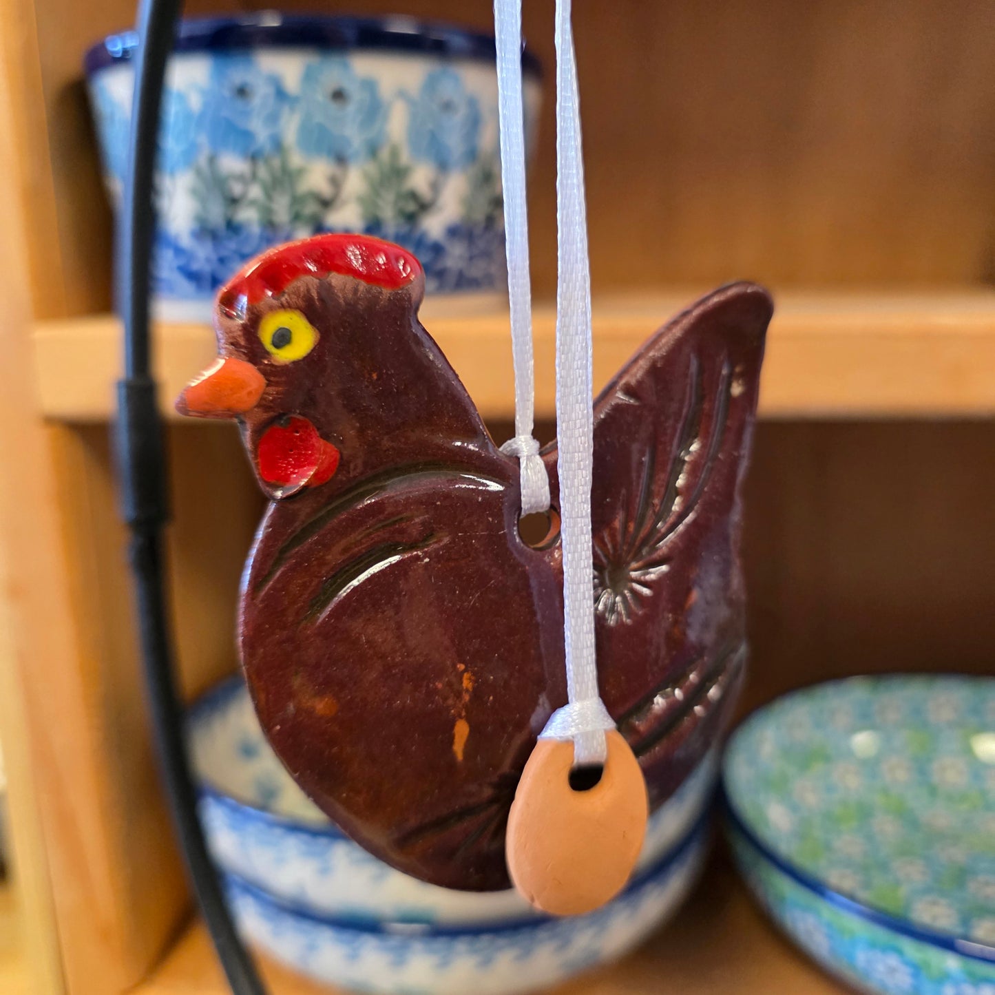 Ornament ~ (G) brown Chicken with Egg (3")   **NOT POLISH POTTERY**