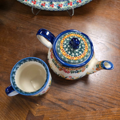 2 pc teapot and mug  1046 hedghog