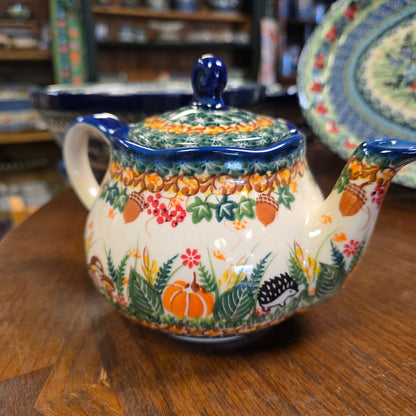 Teapot / (3 cups ) 1046 hedgehog acorn pumpkin  ART1