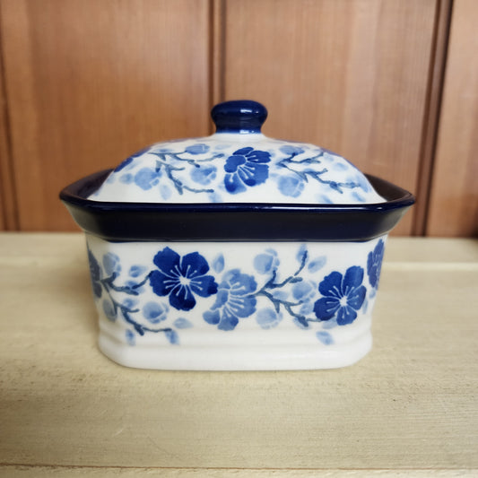 Covered Container ~ 3.25"H x 3.5"W x 4.5"L 385-3428X Timeless Blue PF0526
