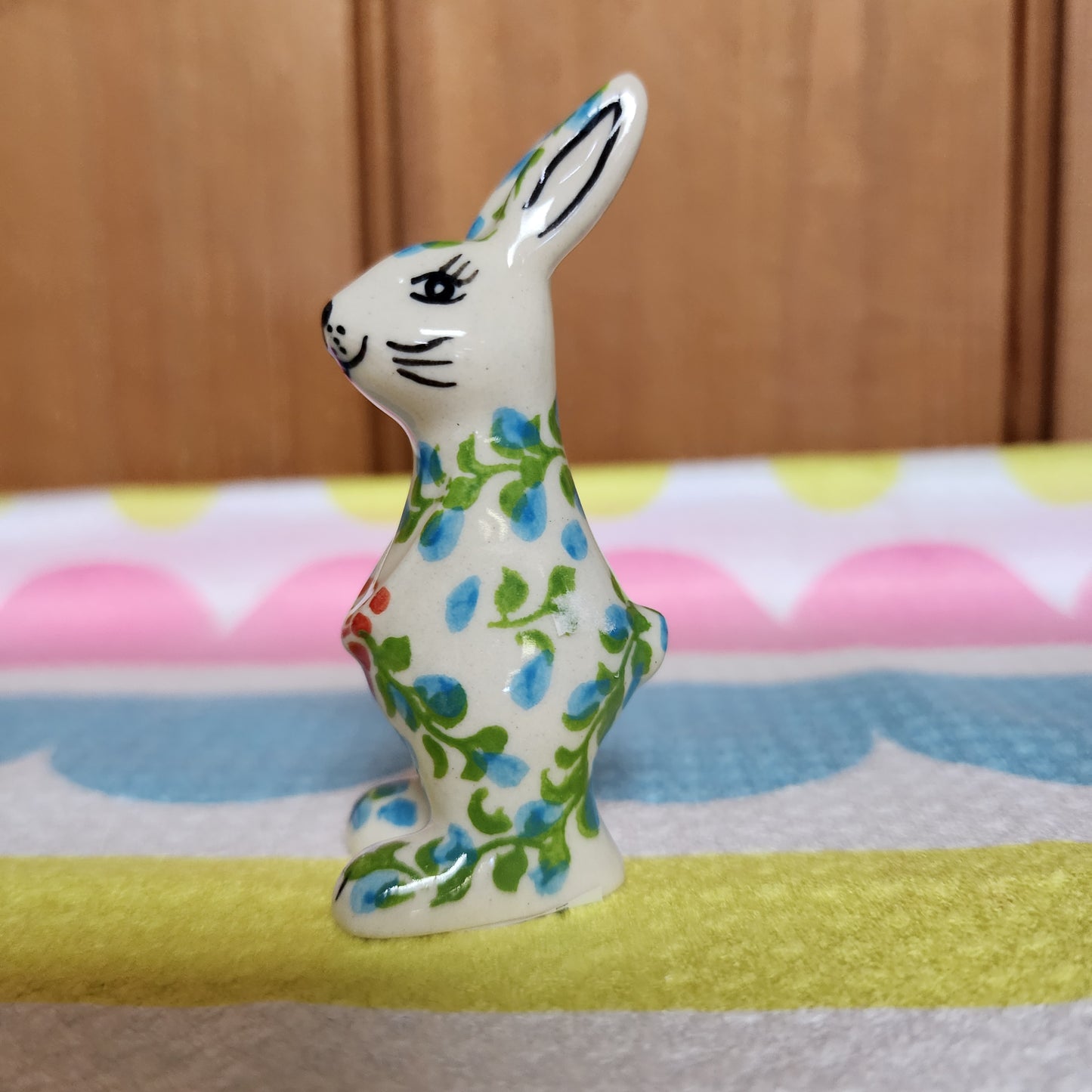 Rabbit figurine ~7006 (3") standing