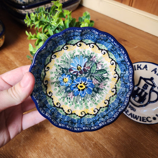 Bowl   Scalloped   4.5" 023-U4613  U3 pf0526