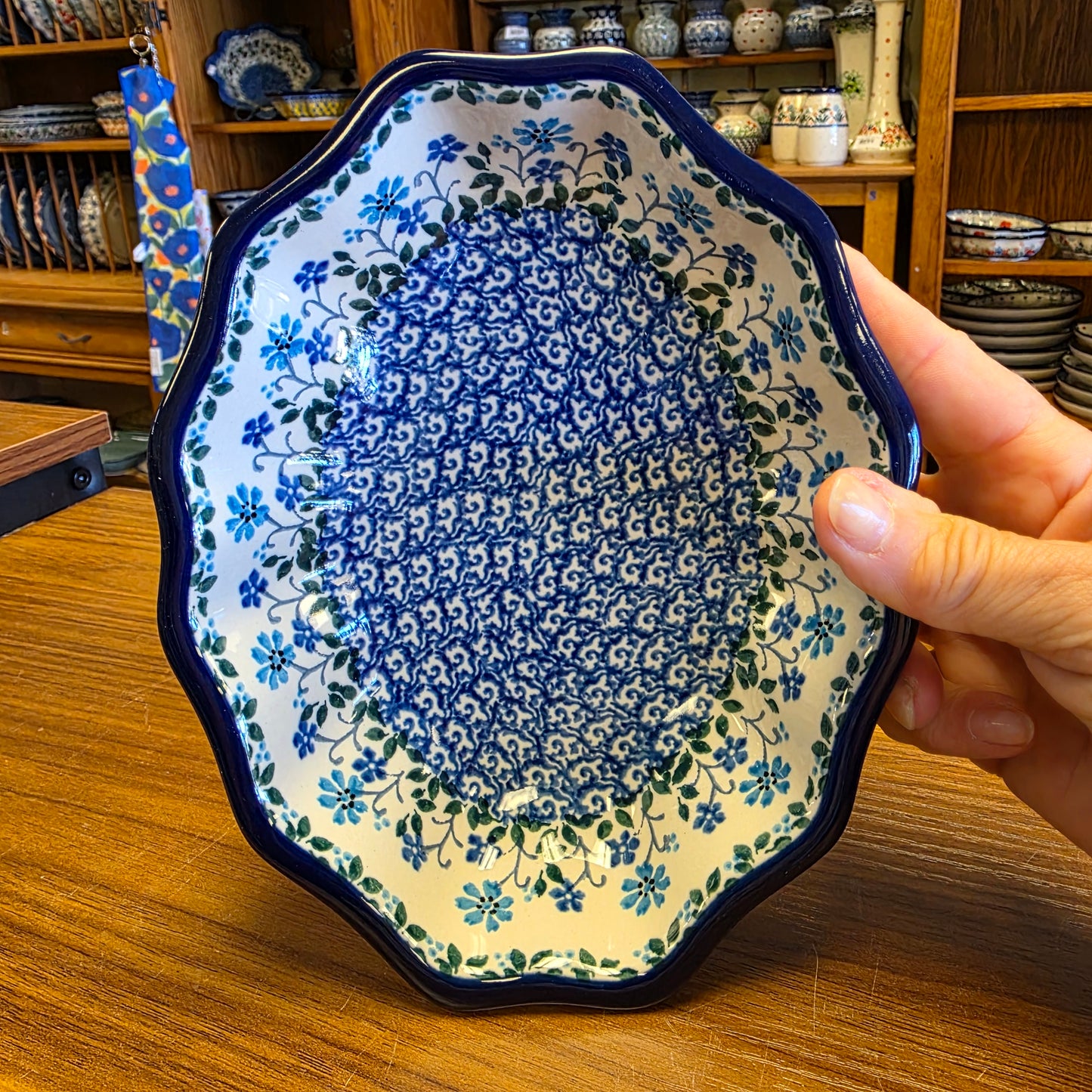 Bowl   Oval Fluted   6" x 7.5" A27-2785X  Georgia Blue pf0526