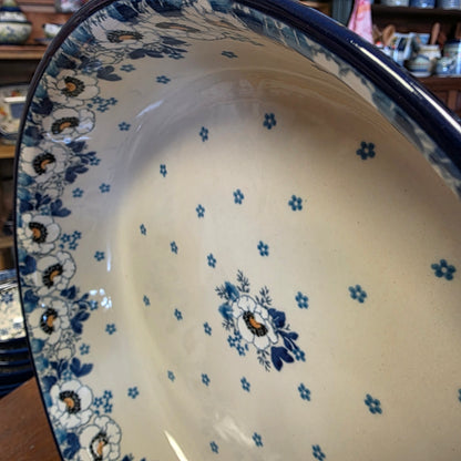 Baker   Round w/ Handles   10" 420-2222X  Snow Poppy pf0526