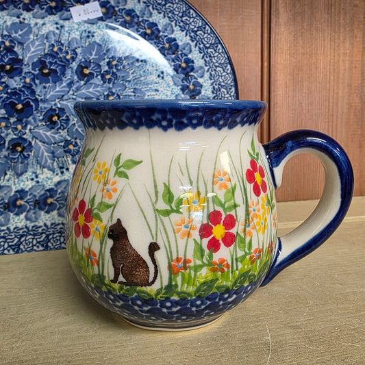 Mug 12 oz Cat forward facing