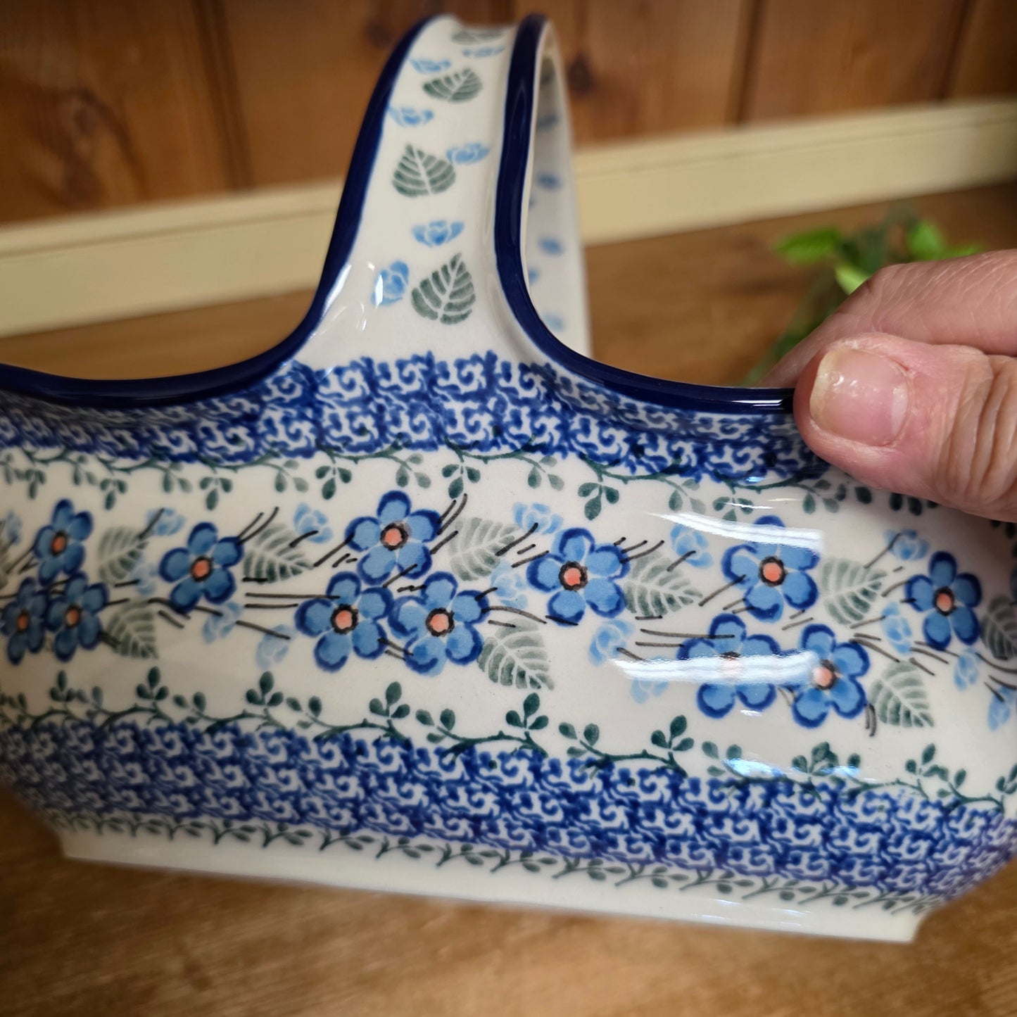 Basket w/Handle   8.25"H x 11" L  876-2272X  Parisian Posies pf0526