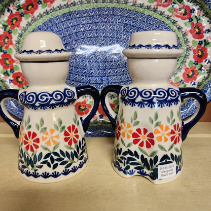 Salt & Pepper Man & Woman JS14 Marigold