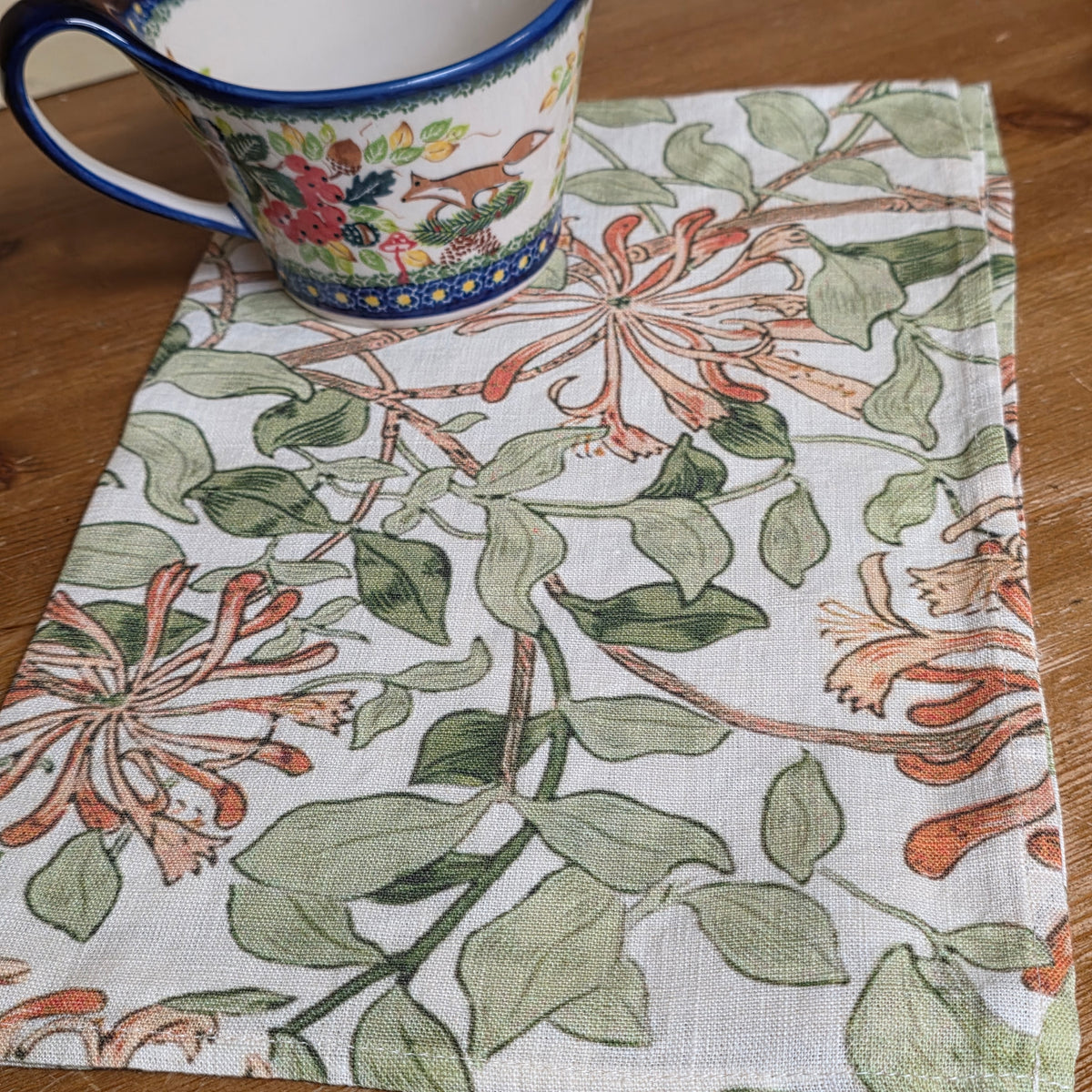 Towel ~ Linen  Honesuckle ~ Lithuania ~ William Morris