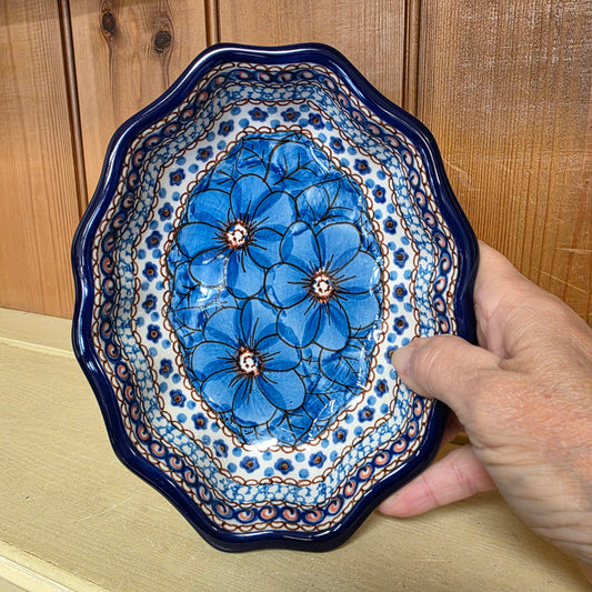 Bowl   Oval Fluted   6" x 7.5" A27-U408c U4 pf0526