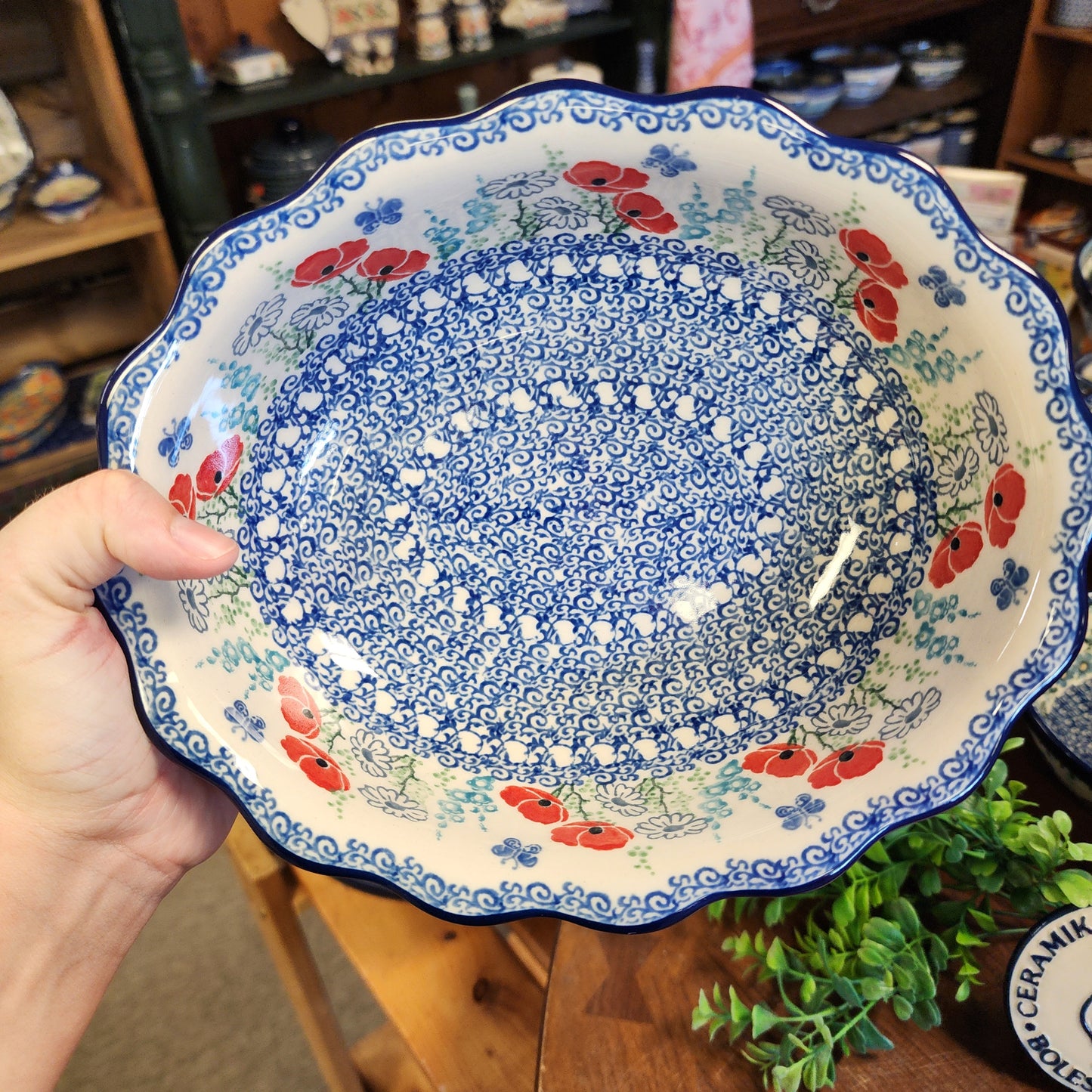 Bowl Oval Baker ~ Fluted Edge 9" x 7.5" x 2 3/4"deep   D78-2901X  Red Poppy Garden pf0526