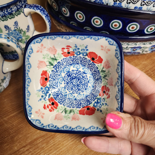 Bowl ~ Small Deep Square D11-3220X  (3 3/4")