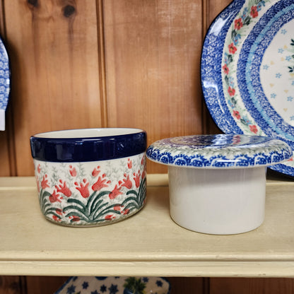 Butter Bell   3.75"W x 3"H    1437X ~ Crimson Bells