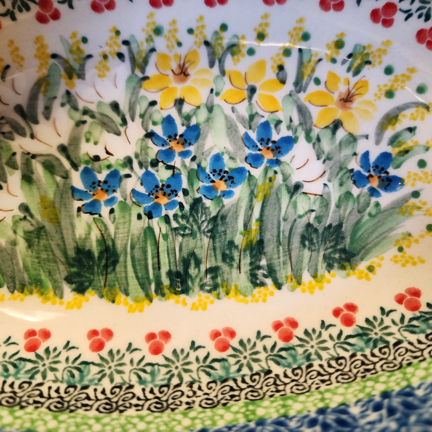 Basket w/Handle ~ 8.25"H x 11" L U5131 ~ U4 ~  ~ T. Liana