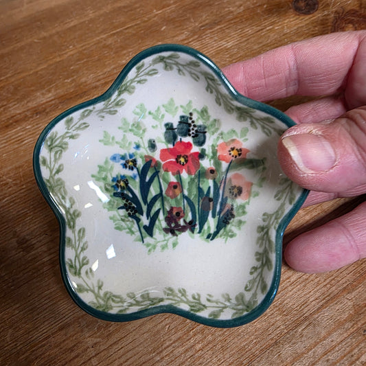 Petal Bowl   3.5"    U4335 ~ U4