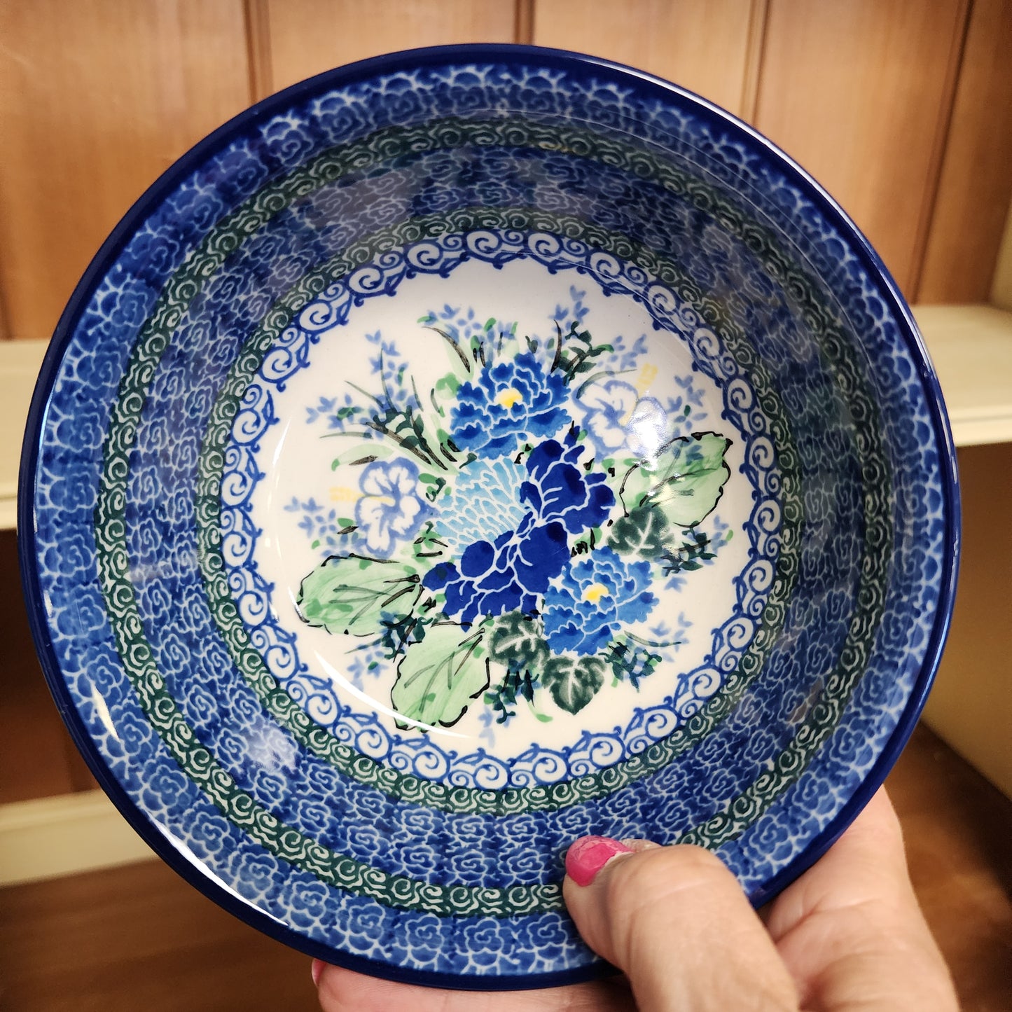 Bowl ~ Soup / Salad / Cereal ~ 6"W 209-U5138  ~ U4 M. Starzyk