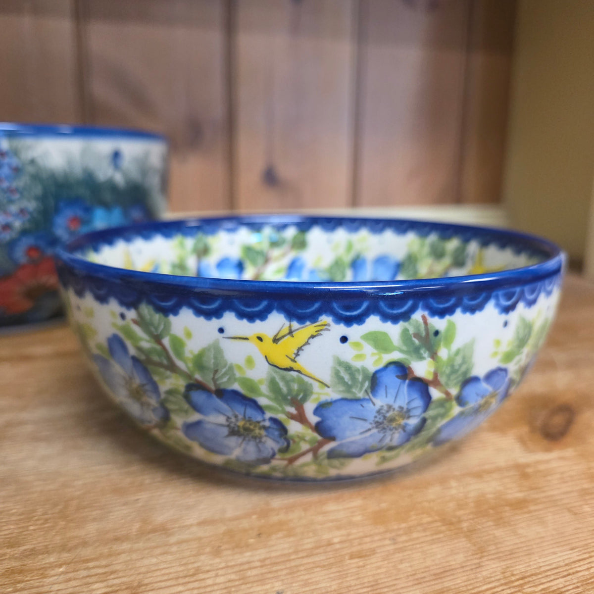Bowl ~7"X3" / Yellow Bird 1166 4 cups