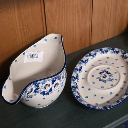 Gravy Boat   16 oz  239-2222X  Snow Poppy pf0526