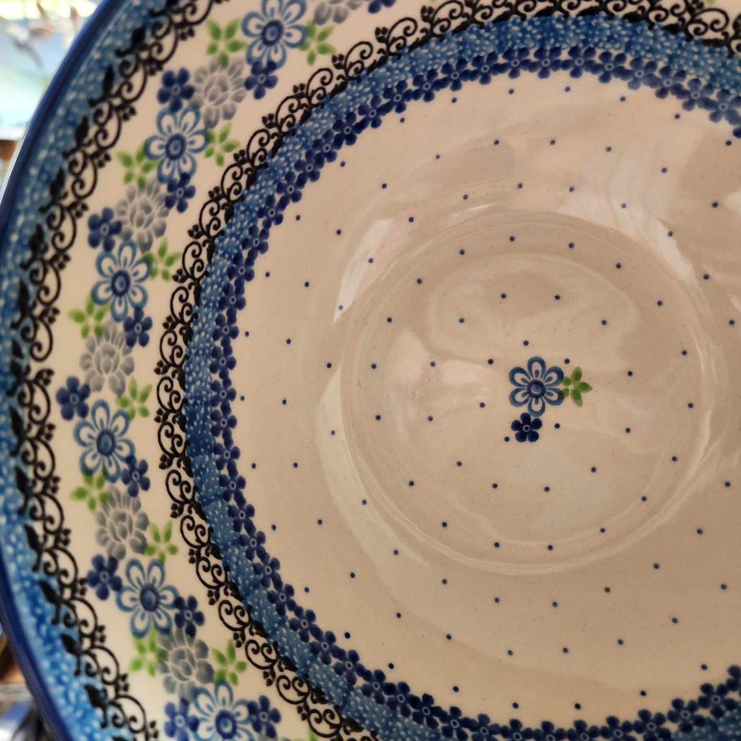 Bowl   Nesting   9" W    2633X ~ Flower Works