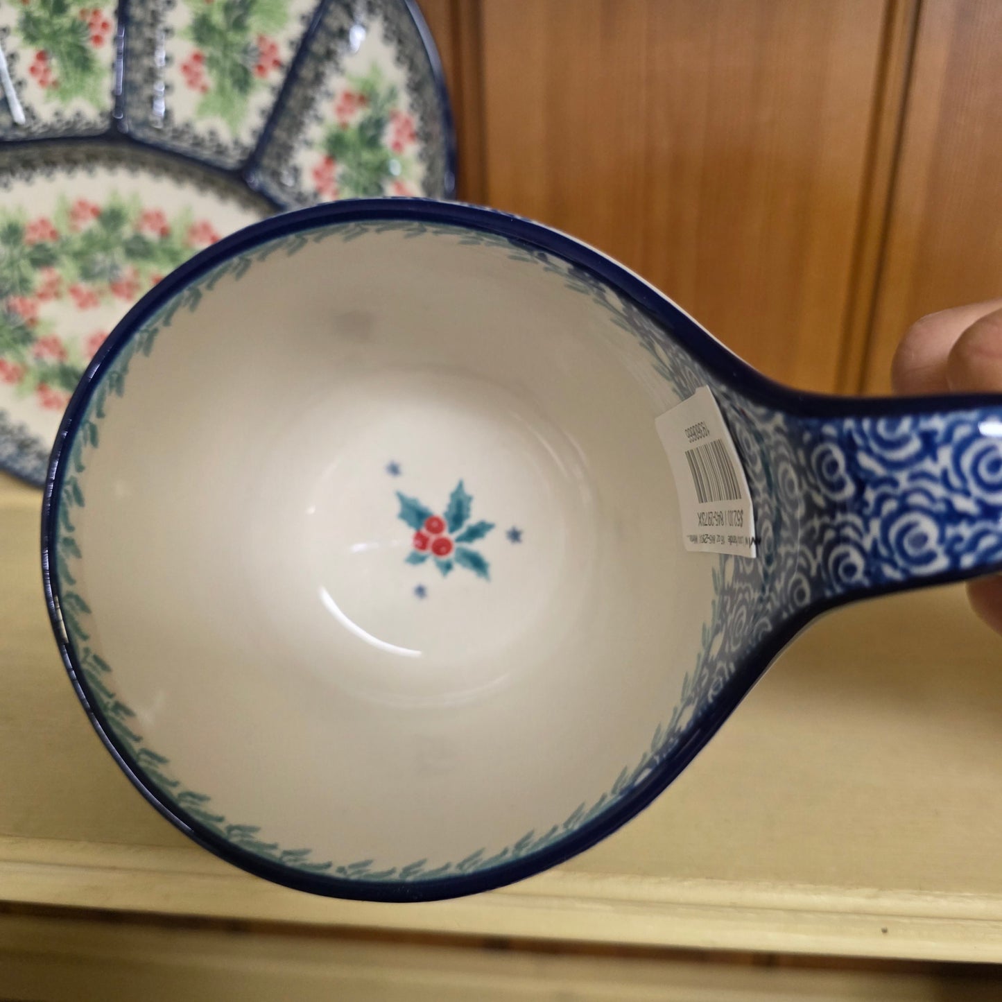 Bowl w/ Loop Handle   16 oz  845-2973X  Winter Holly pf0526