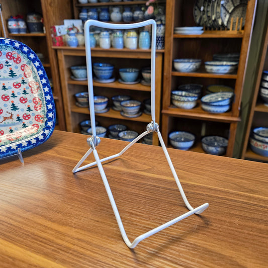 Stand double for larger plates/platters up to 12"