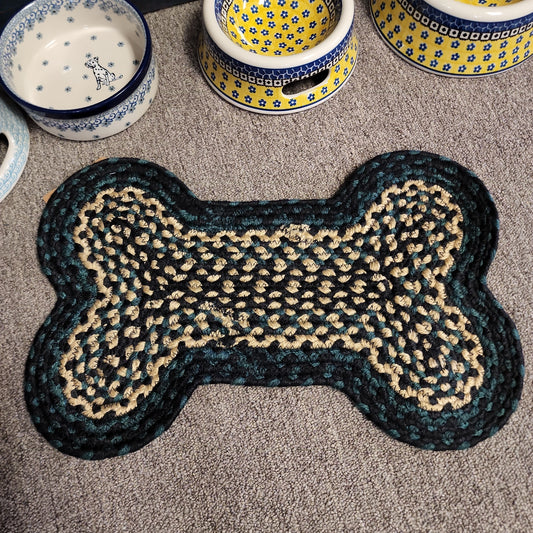 Green Indoor/Outdoor Small Bone Rug 11.5x17.5 (not jute)