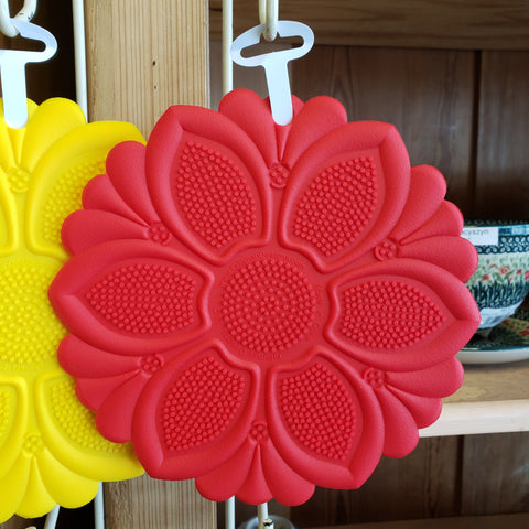 Hot Pad ~ Silicone Red Trivet 3097